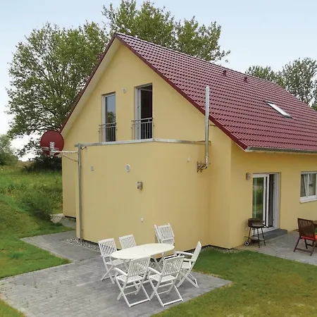 Beautiful In With Kitchen Apartment *